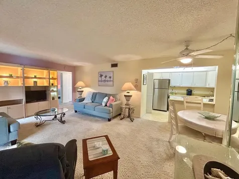 141 Lake Pine Circle Greenacres FL 33463