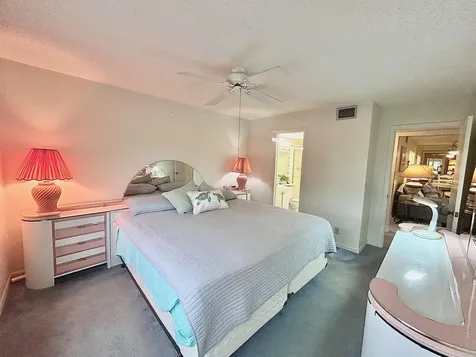 141 Lake Pine Circle Greenacres FL 33463