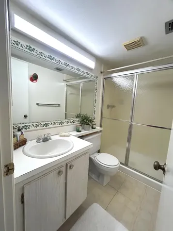 141 Lake Pine Circle Greenacres FL 33463