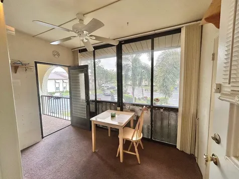 141 Lake Pine Circle Greenacres FL 33463