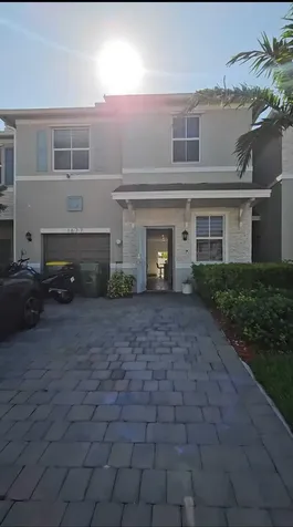 1677 Se 8th Avenue Homestead FL 33034