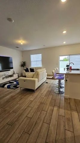 1677 Se 8th Avenue Homestead FL 33034