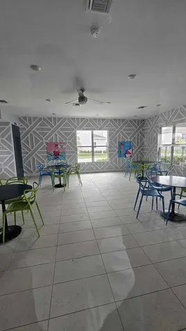 1677 Se 8th Avenue Homestead FL 33034