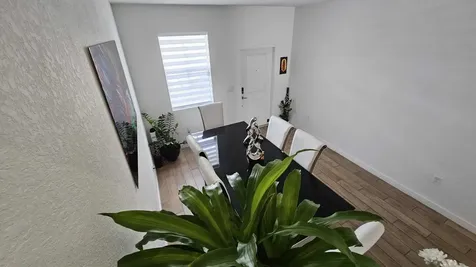 1677 Se 8th Avenue Homestead FL 33034