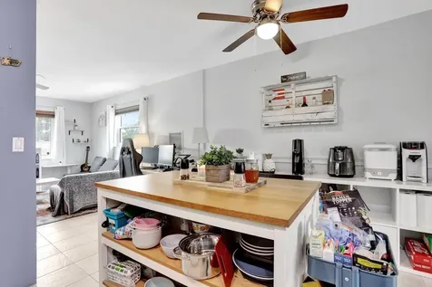 4902 Nw 27 Way Tamarac FL 33309