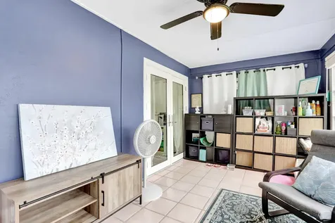 4902 Nw 27 Way Tamarac FL 33309