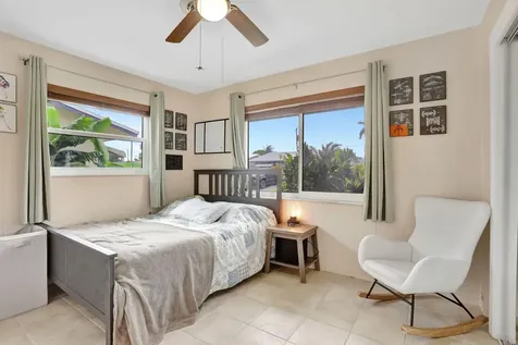 4902 Nw 27 Way Tamarac FL 33309