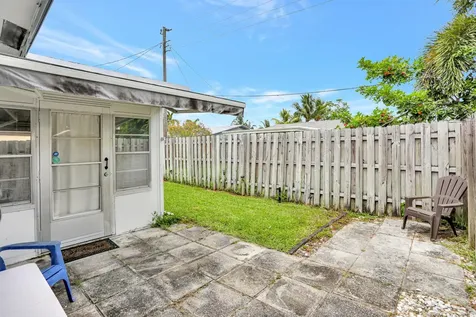 4902 Nw 27 Way Tamarac FL 33309