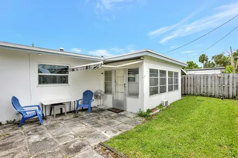 4902 Nw 27 Way Tamarac FL 33309
