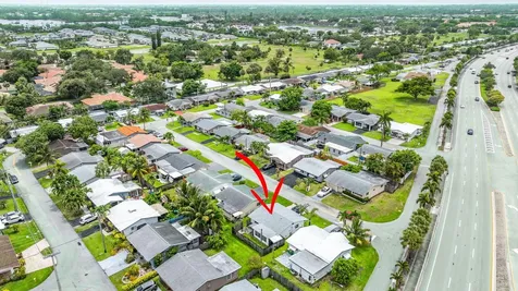 4902 Nw 27 Way Tamarac FL 33309