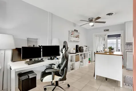 4902 Nw 27 Way Tamarac FL 33309