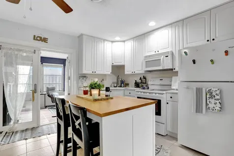 4902 Nw 27 Way Tamarac FL 33309
