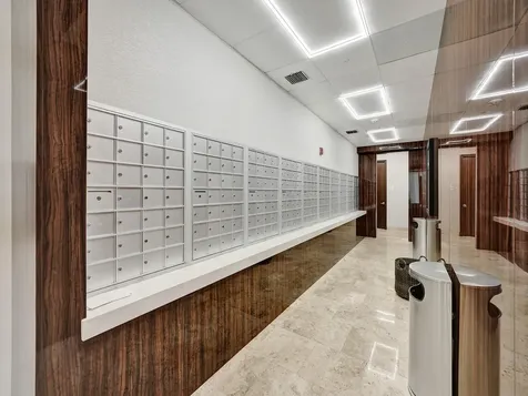 99 Se Mizner Boulevard Boca Raton FL 33432