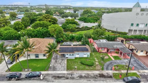 2341 Nw 12th Court Pompano Beach FL 33069