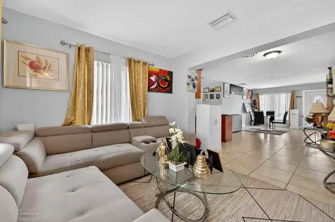 2341 Nw 12th Court Pompano Beach FL 33069