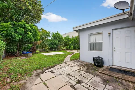 2341 Nw 12th Court Pompano Beach FL 33069