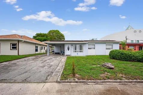 2341 Nw 12th Court Pompano Beach FL 33069