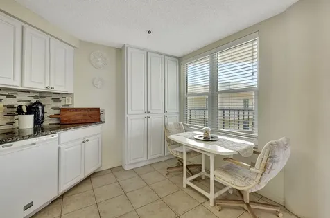 221 NE Plantation Road Stuart FL 34996