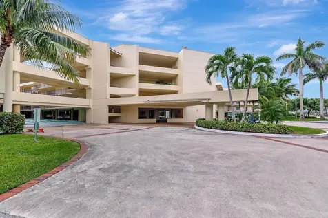 221 NE Plantation Road Stuart FL 34996