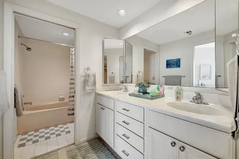 221 NE Plantation Road Stuart FL 34996