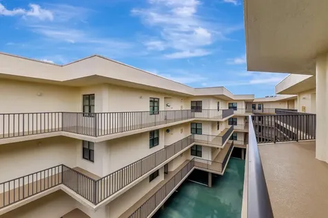 221 NE Plantation Road Stuart FL 34996