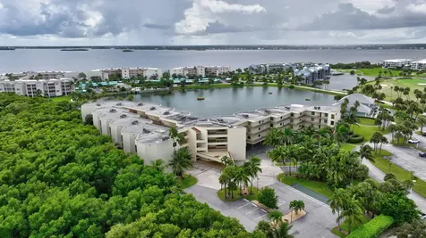 221 NE Plantation Road Stuart FL 34996