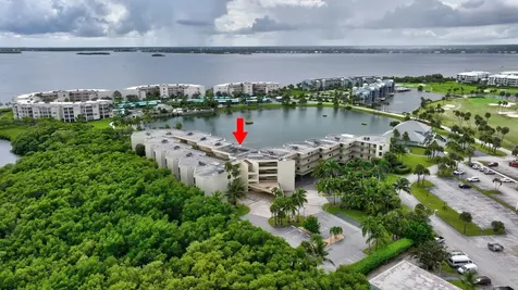 221 NE Plantation Road Stuart FL 34996