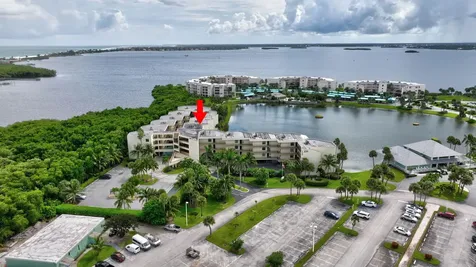 221 NE Plantation Road Stuart FL 34996