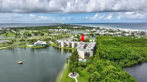 221 NE Plantation Road Stuart FL 34996