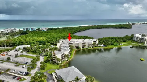 221 NE Plantation Road Stuart FL 34996