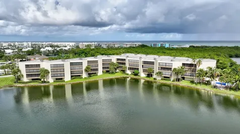 221 NE Plantation Road Stuart FL 34996