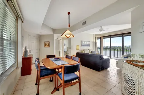221 NE Plantation Road Stuart FL 34996