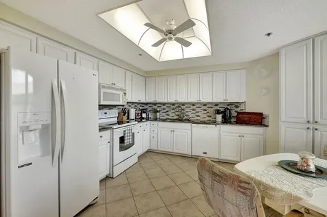 221 NE Plantation Road Stuart FL 34996