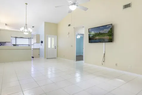 8187 Se Fox Hill Place Hobe Sound FL 33455