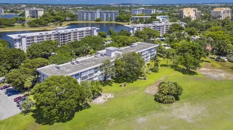 2800 N Palm Aire Drive Pompano Beach FL 33069