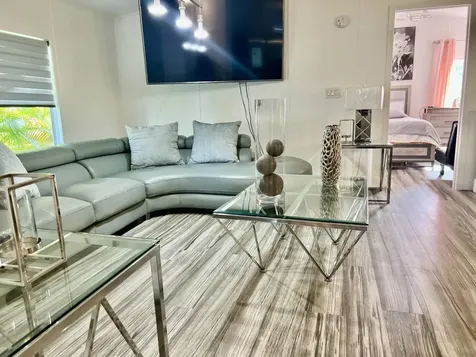 6940 Nw 44th Avenue Coconut Creek FL 33073