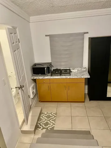 6940 Nw 44th Avenue Coconut Creek FL 33073