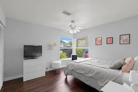 21160 Escondido Way Boca Raton FL 33433