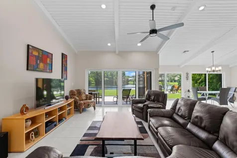 21160 Escondido Way Boca Raton FL 33433
