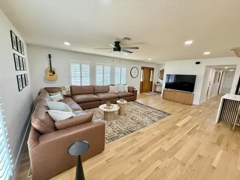 133 Se 5th Street Belle Glade FL 33430