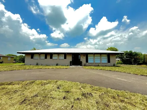 133 Se 5th Street Belle Glade FL 33430