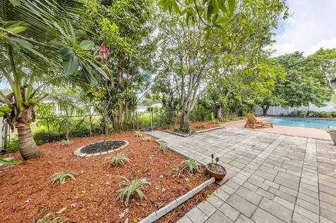 2558 Nw 32nd Street Boca Raton FL 33434
