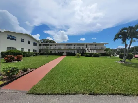 3 Berkshire A West Palm Beach FL 33417