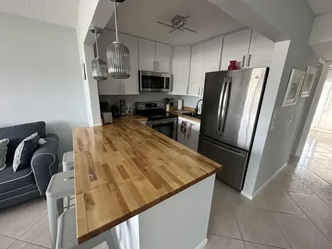 3 Berkshire A West Palm Beach FL 33417