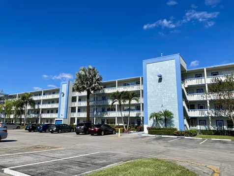4019 Lincoln A Boca Raton FL 33434