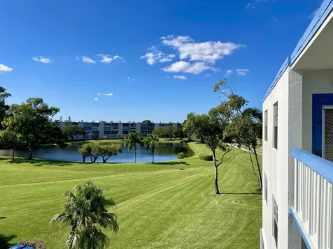 4019 Lincoln A Boca Raton FL 33434