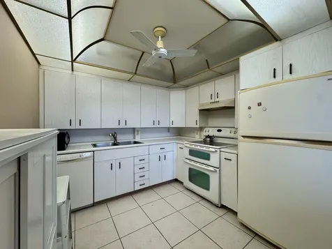 4019 Lincoln A Boca Raton FL 33434