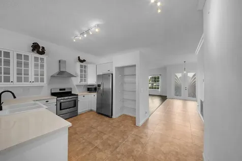 212 Kensington Way Royal Palm Beach FL 33414
