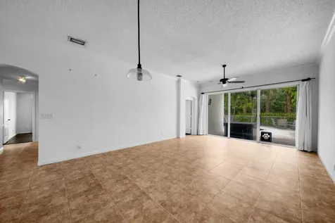 212 Kensington Way Royal Palm Beach FL 33414