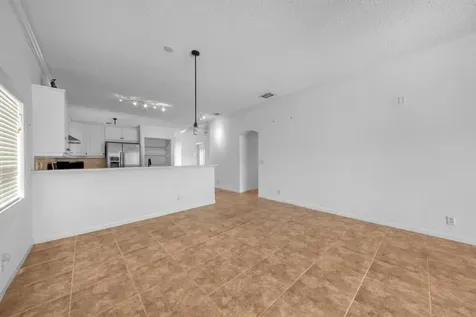 212 Kensington Way Royal Palm Beach FL 33414